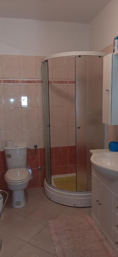 Apartment Rb Omisalj Bagian luar foto