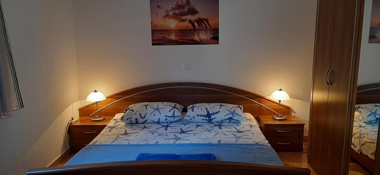 Apartment Rb Omisalj Bagian luar foto
