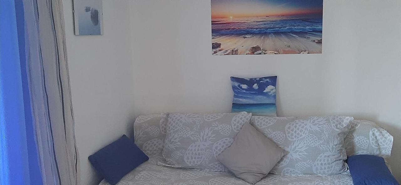 Apartment Rb Omisalj Bagian luar foto