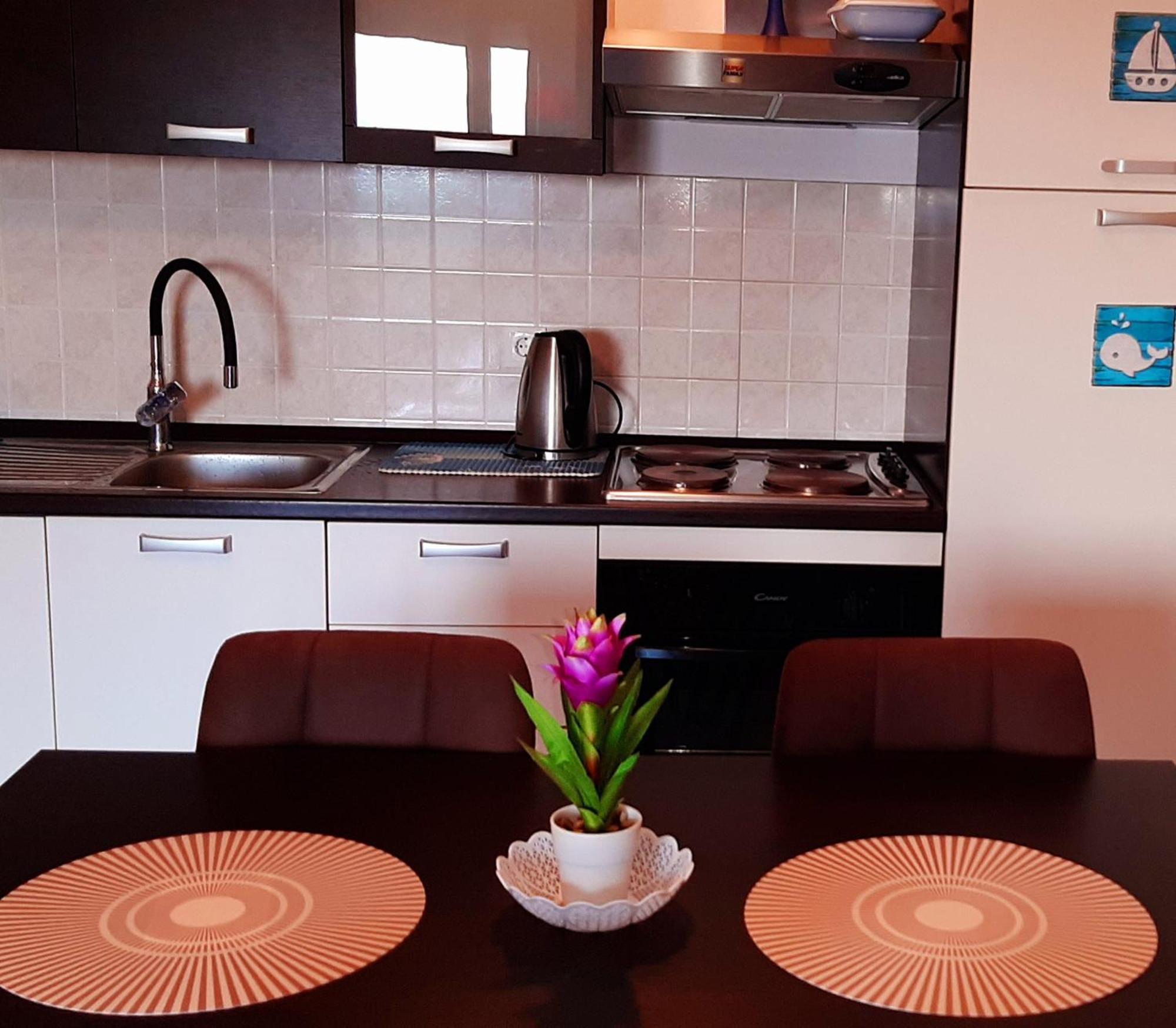 Apartment Rb Omisalj Bagian luar foto