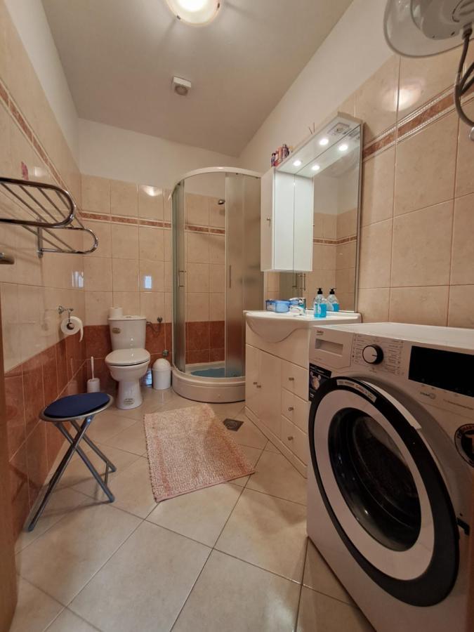 Apartment Rb Omisalj Bagian luar foto