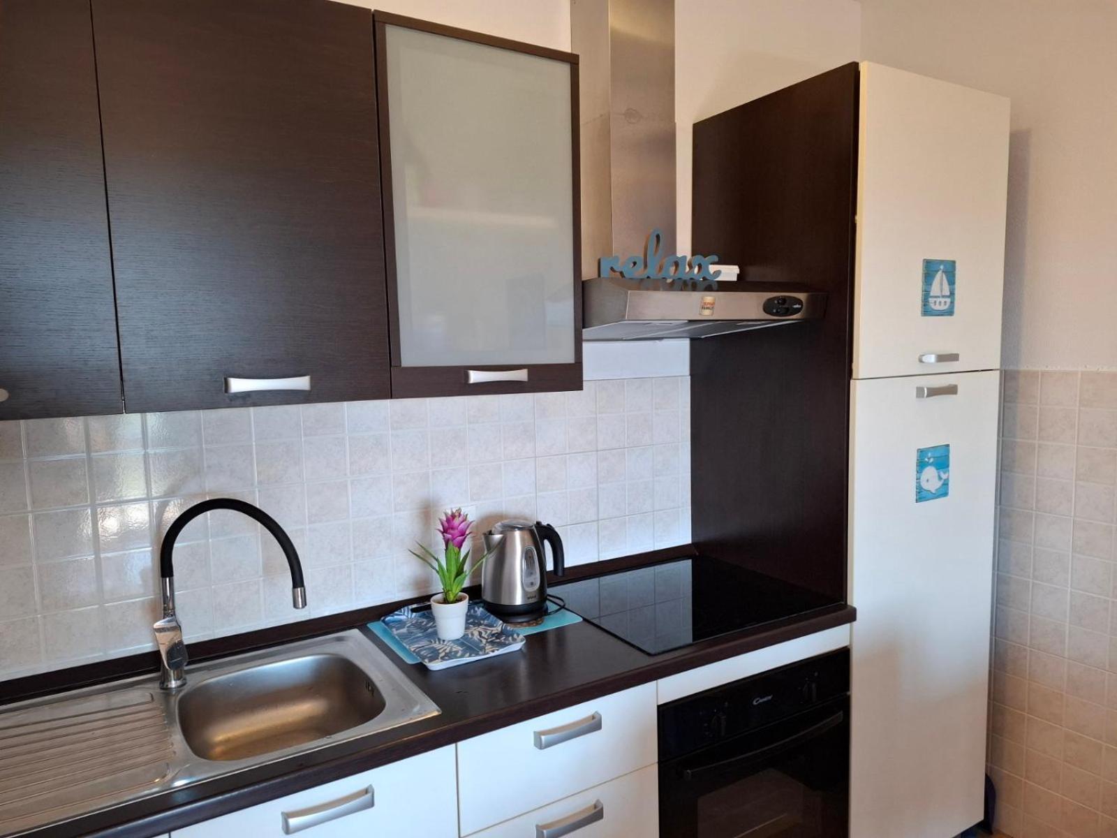 Apartment Rb Omisalj Bagian luar foto